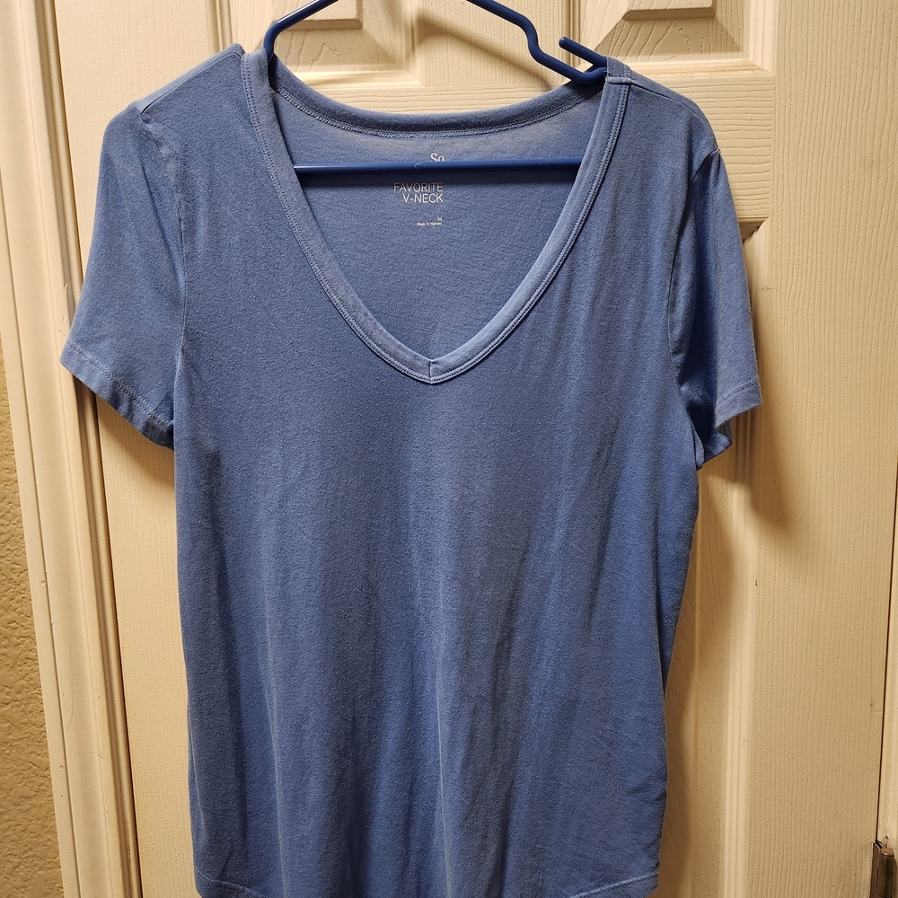 🧡3 for $20 / Blue V-Neck T-Shirt